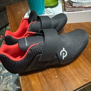 Perfect Peloton Altos Cycling shoes with look delta cleats (US M 9, W 10.5)